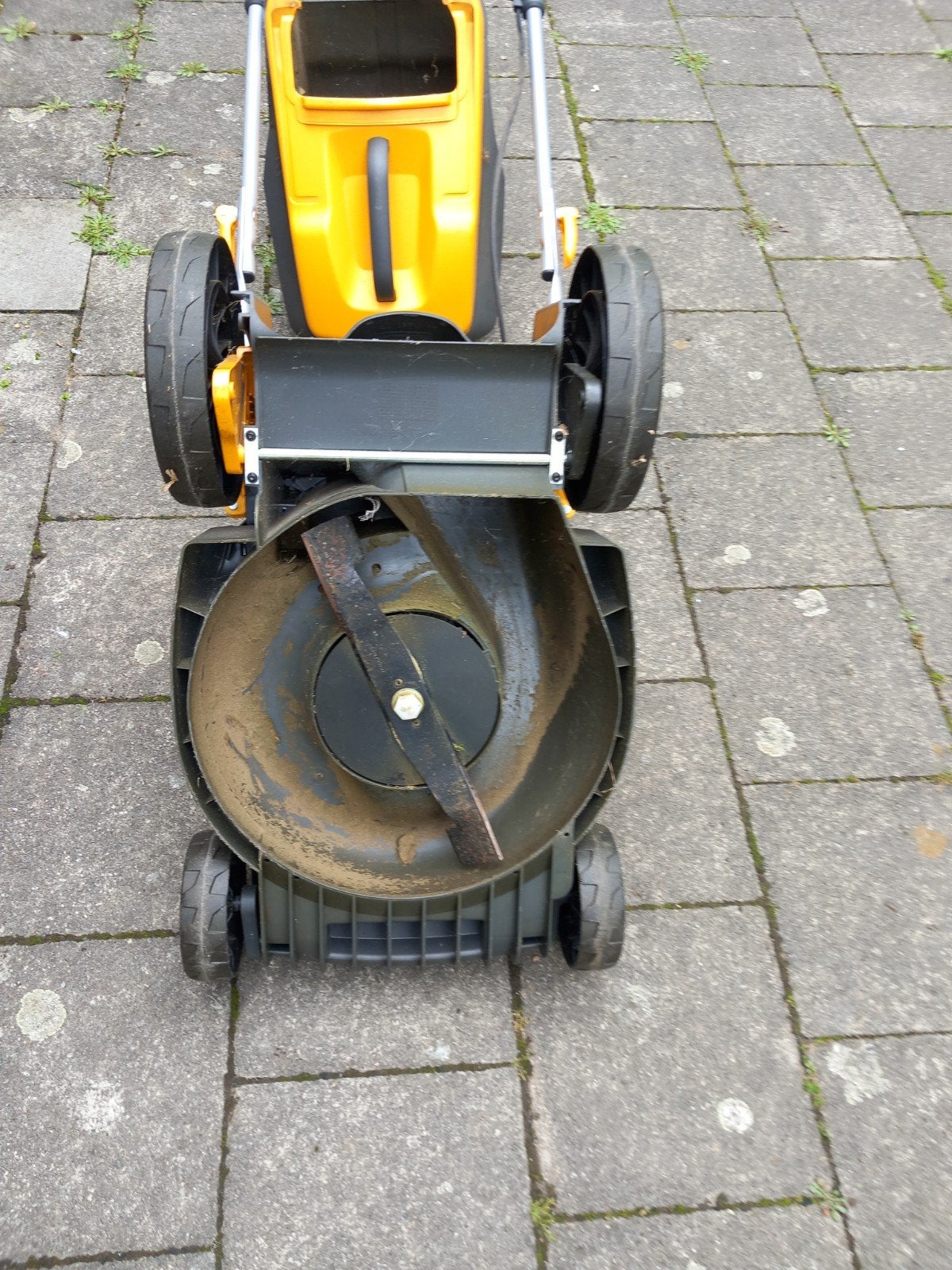 Grasmaaier plus kantmaaier black&decker, Ophalen