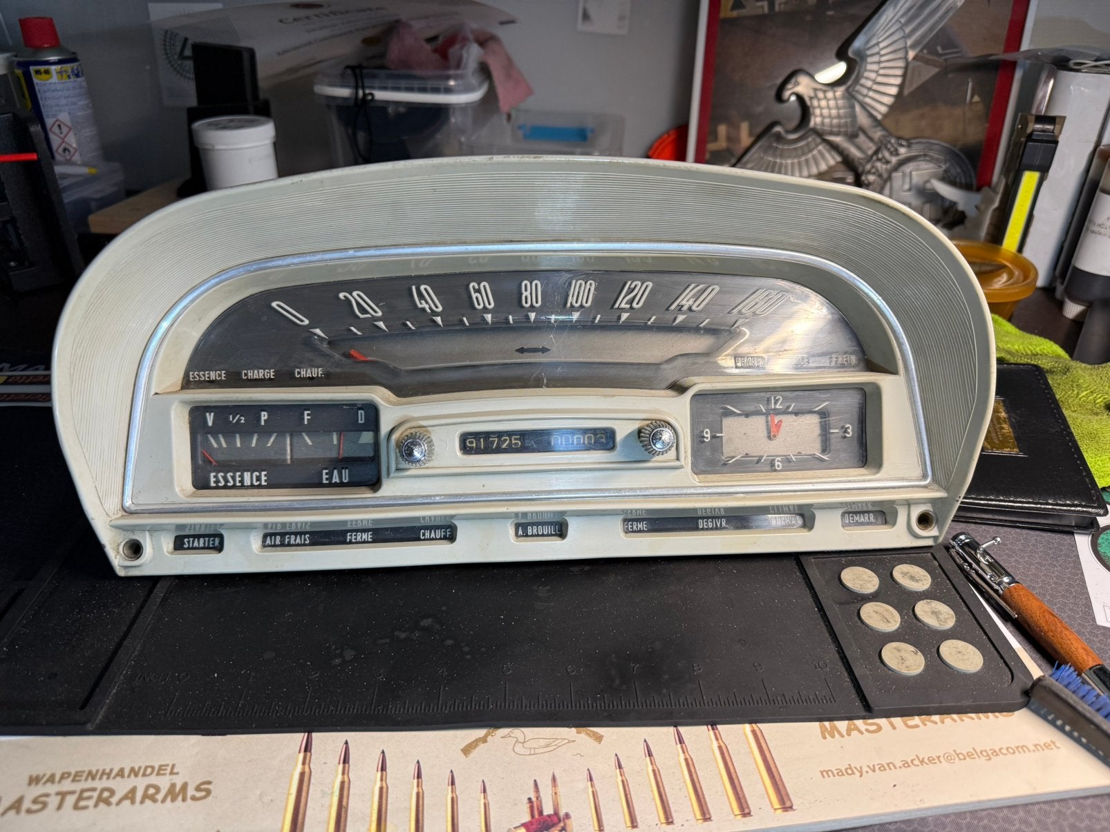 Zeer fraai Jaeger instrumentenpaneel voor de Simca V8-serie, Enlèvement, Comme neuf