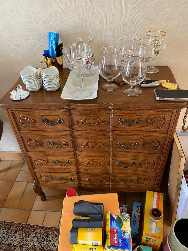 Rustieke Eiken Ladekast – Sierlijke Commode (Louis XV Stijl), Huis en Inrichting, Kasten | Ladekasten, Zo goed als nieuw, Minder dan 100 cm