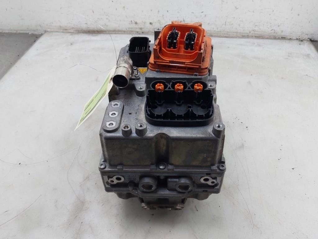 INVERTER 3 serie (F30) (|1236173884|12365A4A2A2|5A4A2A2|), Gebruikt, BMW, Petuelring 130
80809  München, DE, Bayerische Motoren Werke AG