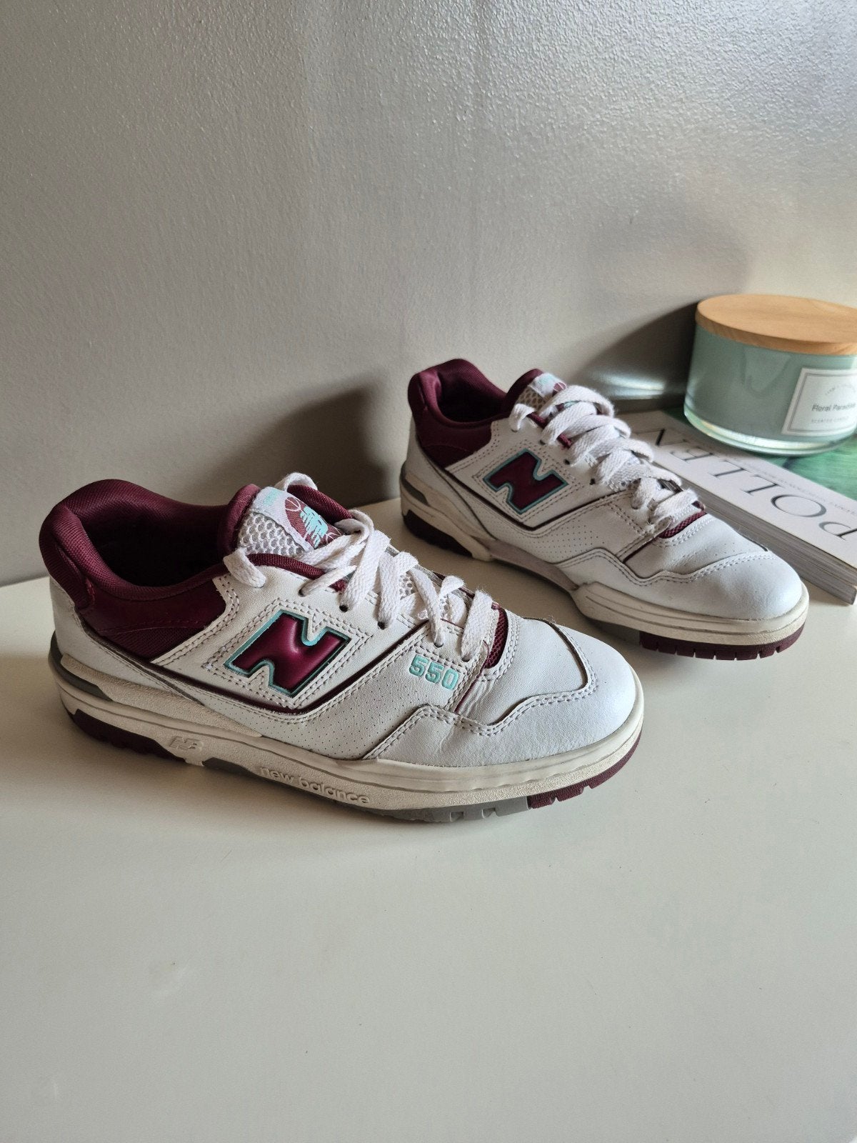 Baskets New Balance 550 Burgundy Cyan taille 37,5 avec boîte, Enlèvement ou Envoi, Bleu