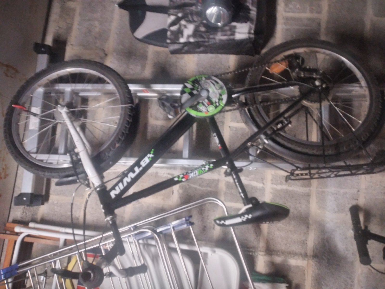 1 Fiets BTWINS en 2 steps samen, Vélos & Vélomoteurs, Vélos | Hommes | Vélos de sport & Vélo de randonnée, Enlèvement
