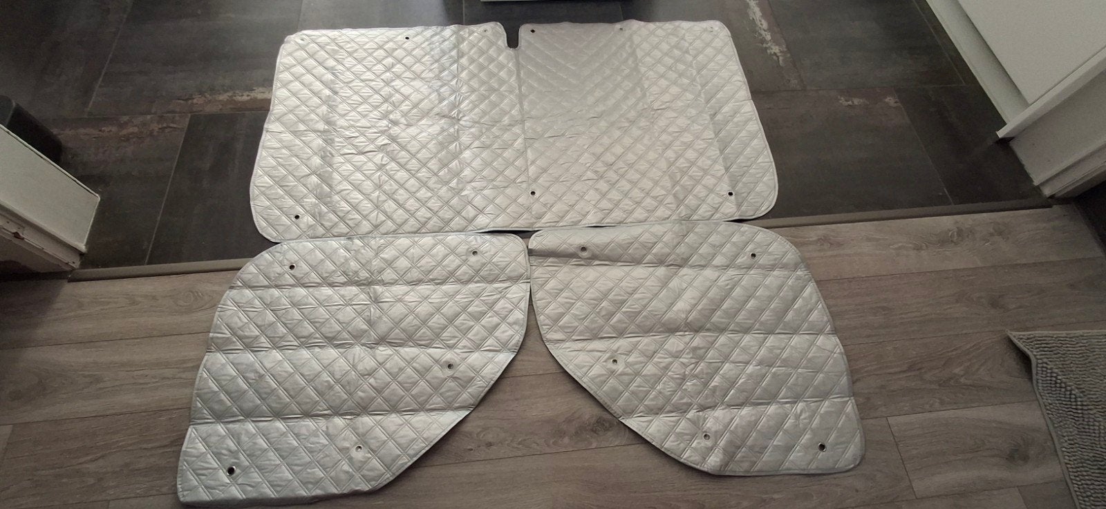 Pare-soleil ventouse intérieur universel, Caravanes & Camping, Enlèvement ou Envoi