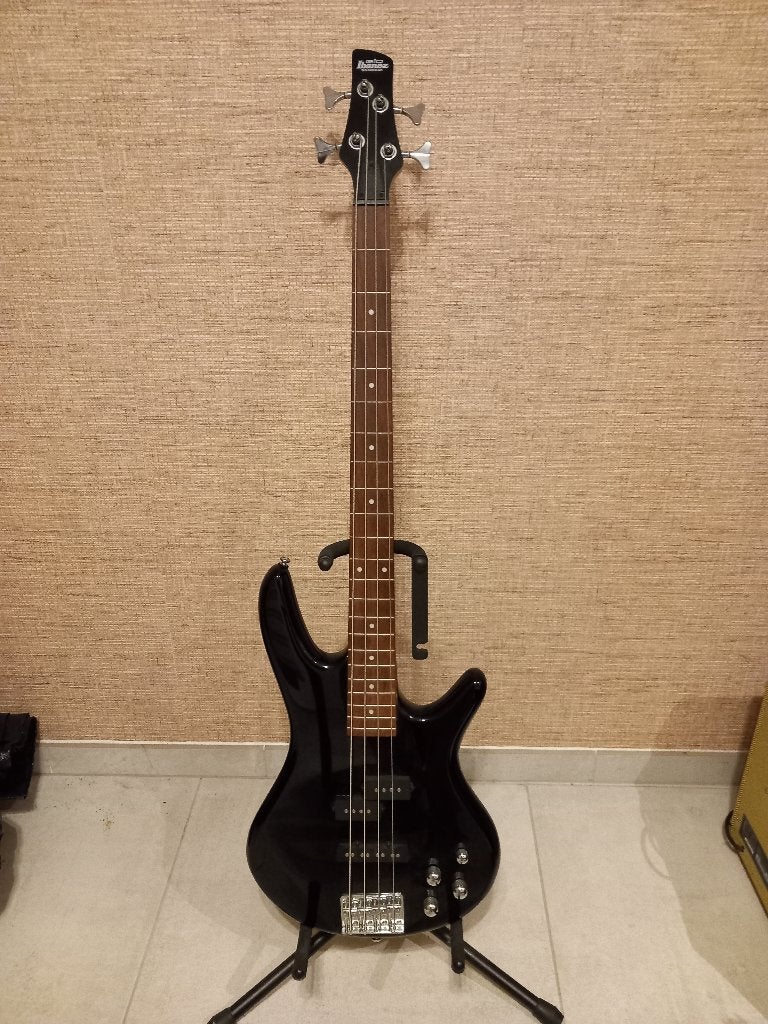 Guitare basse Ibanez, Musique & Instruments, Enlèvement, Comme neuf, Guitare basse