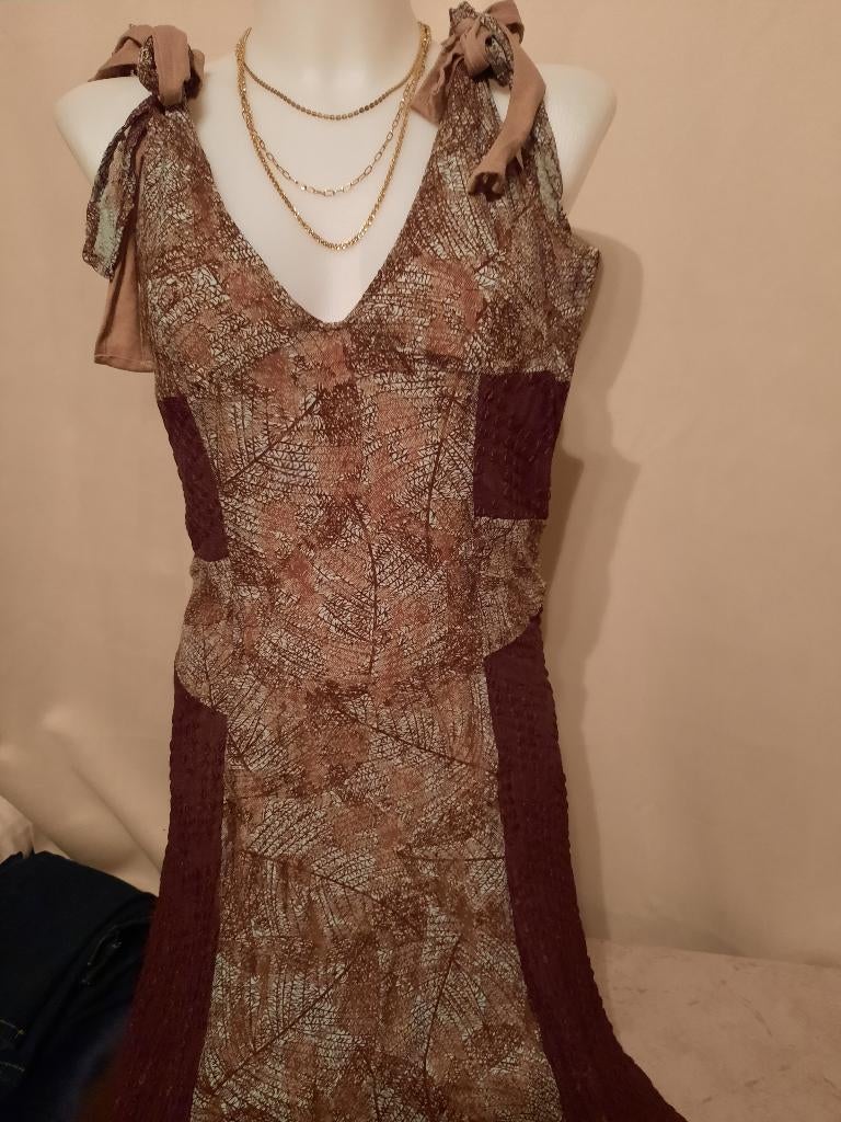 Mooi bruin lang kleed 40, Kleding | Dames, Maat 38/40 (M), Bruin, ZNJ, Ophalen of Verzenden