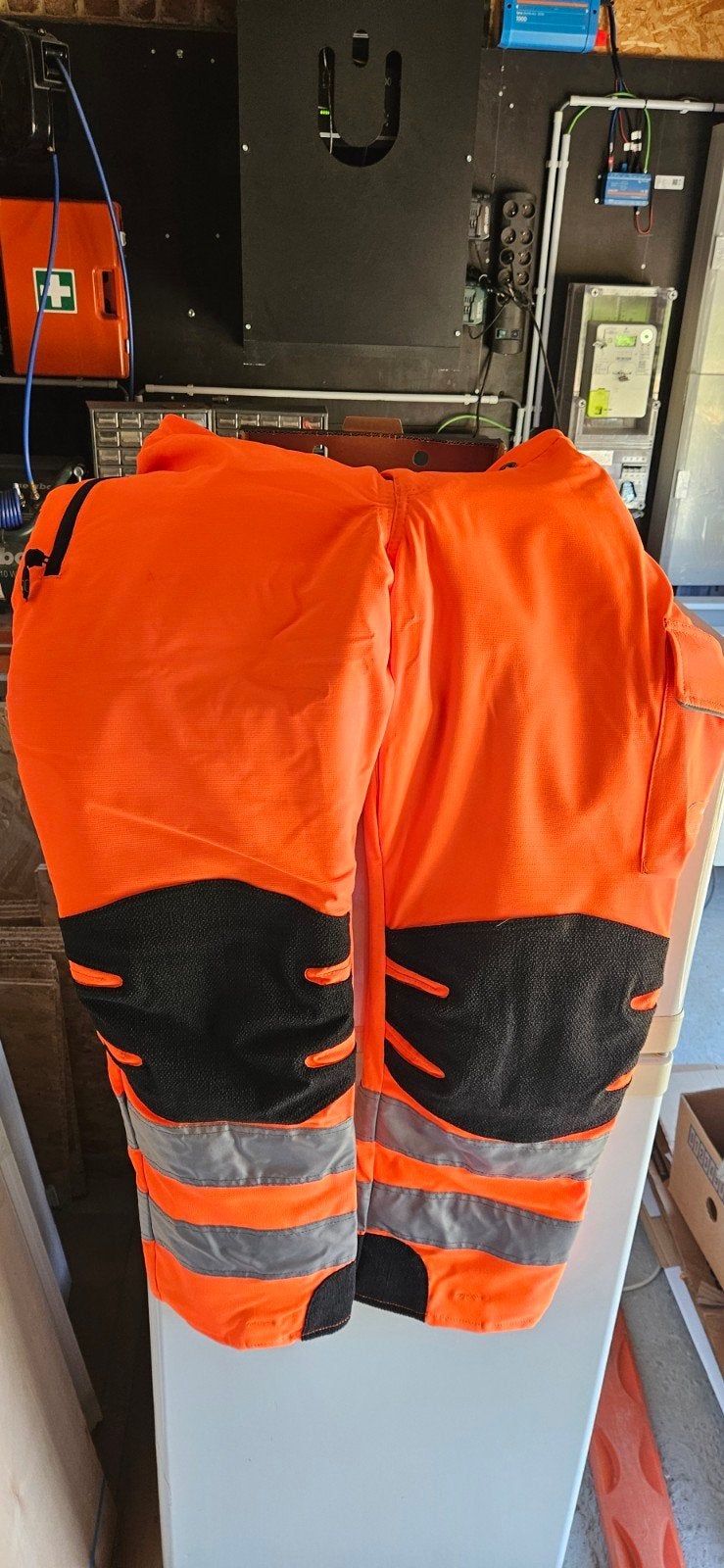 Pantalon de protection tronçonneuse., Enlèvement ou Envoi, Pantalon