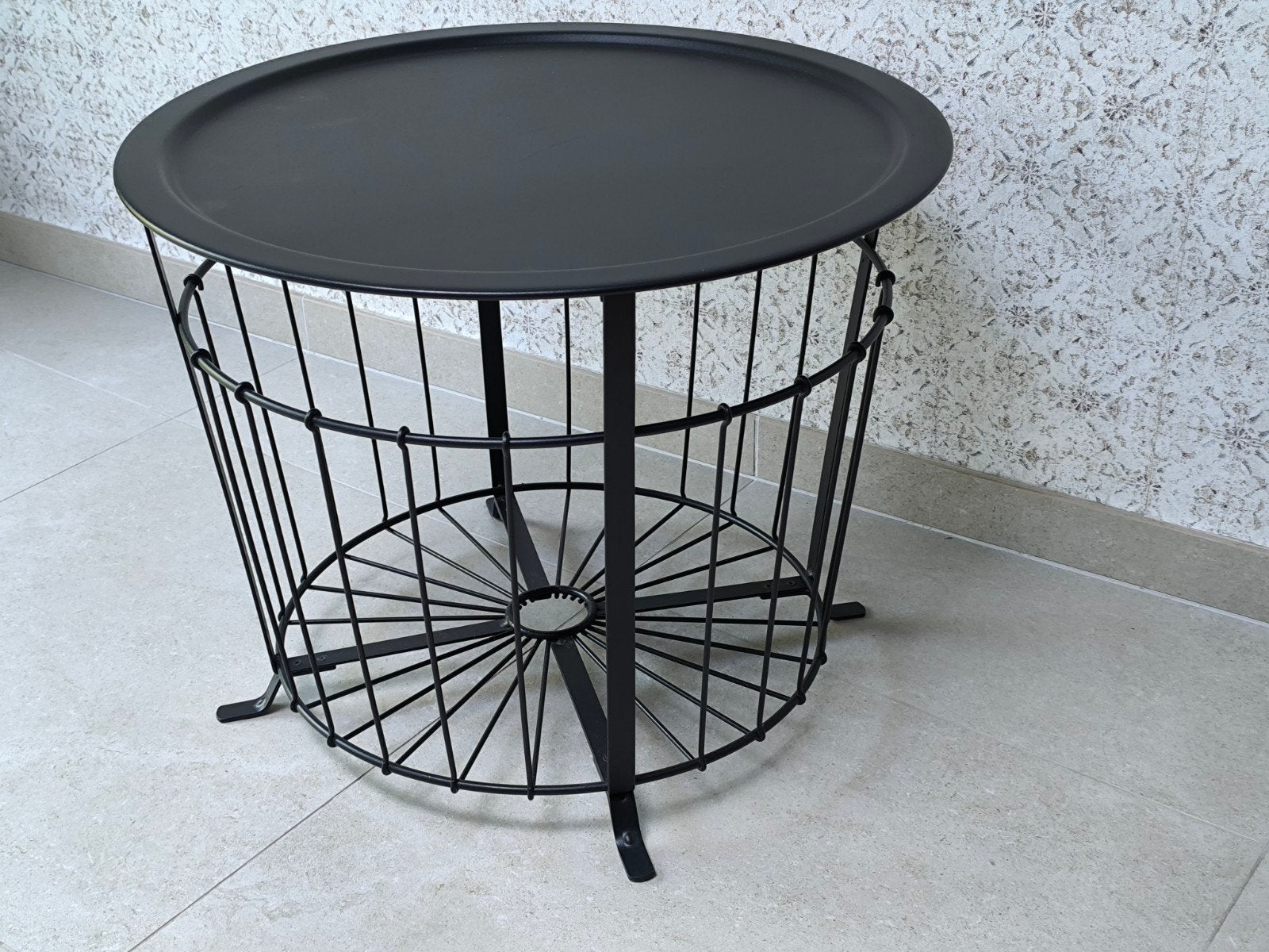 Ikea GUALOV Table de rangement (Bon état!), Maison & Meubles, 55 à 75 cm, Rond, 45 à 60 cm, Enlèvement