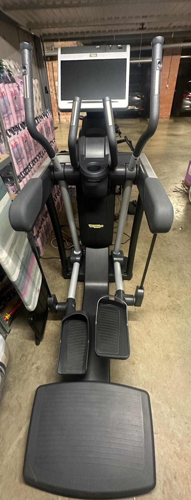 Technogym Vario Excite crosstrainer, Enlèvement, Comme neuf, Vélo elliptique