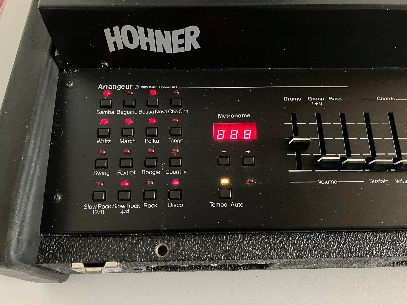 Synthétiseur et batterie Hohner Vox 4, Musique & Instruments, Enlèvement, Utilisé