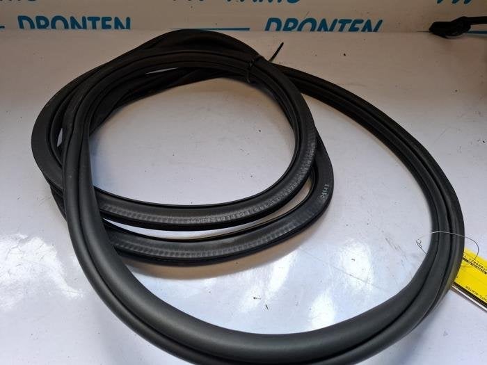 Portierrubber 4Deurs rechts-achter van een Volkswagen Golf S, Gebruikt, -, Volkswagen, -