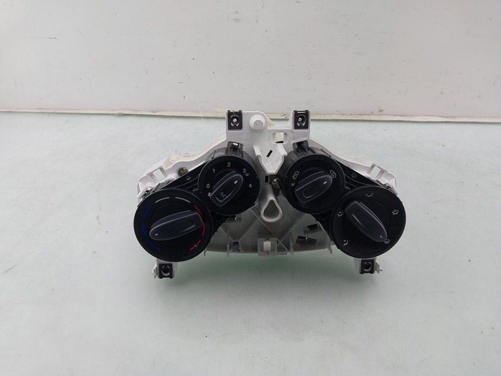BEDIENINGSPANEEL VERWARMING Ford Ka II (|5H0140100|), Gebruikt, Ford