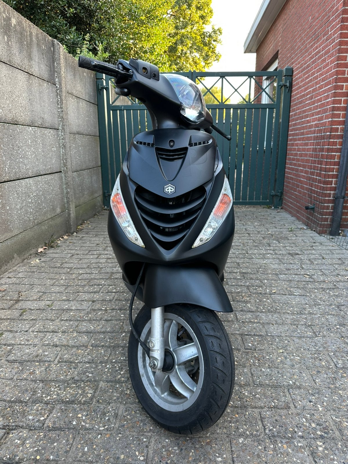 Piaggio zip B klasse 4 takt, Fietsen en Brommers, Ophalen, Zip, Zo goed als nieuw, Benzine