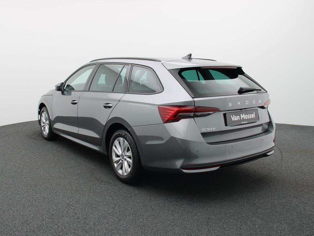 Skoda Octavia Combi 1.5 TSI eTec 110kW DSG7 SELECTION, Autos, Skoda, Argent ou Gris, Achat, Entreprise, Entretenue par le concessionnaire