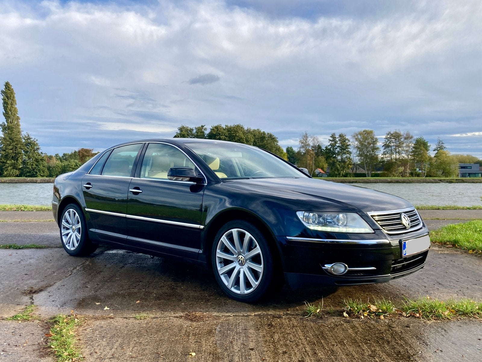 VW Phaeton V6 TDI 2008 avec intérieur INDIVIDUEL, Autos, Cuir, Achat, Carnet d'entretien, 6 cylindres