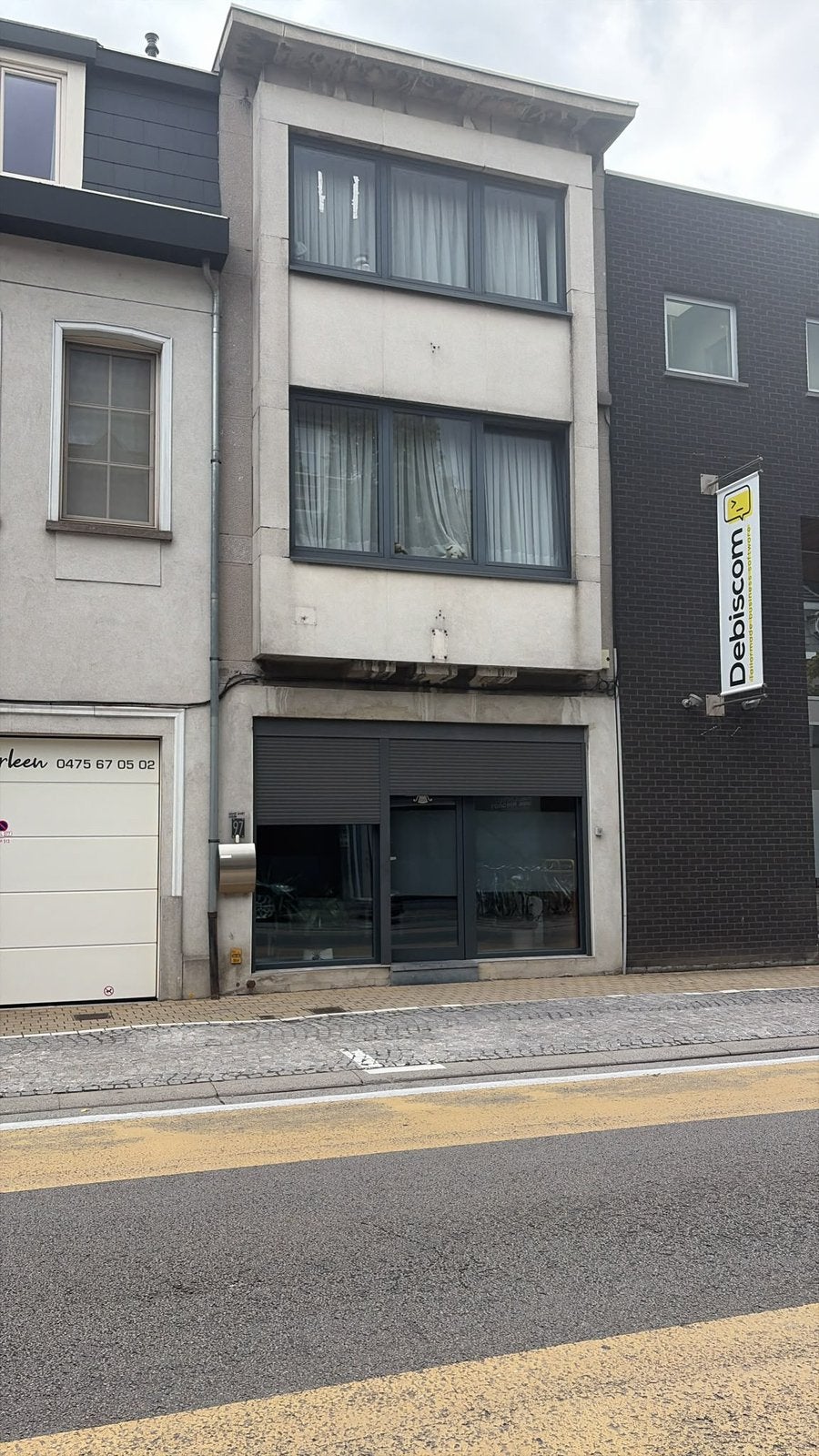 Ruime 3-slaapkamerwoning met handelsruimte op toplocatie