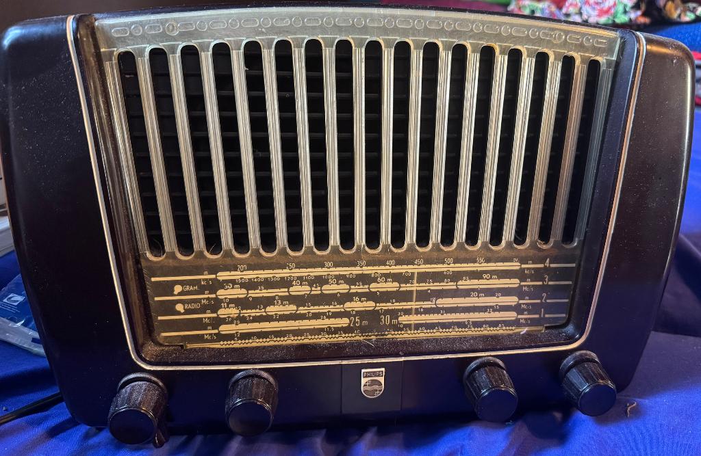 Vintage radio, Ophalen