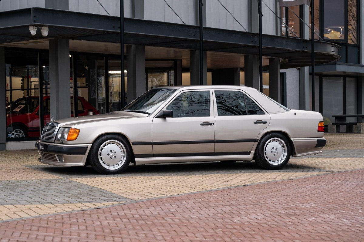 Mercedes-Benz E-Klasse 300E (W124) Lorinser (bj 1986), Auto's, Automaat, 4 deurs, Gebruikt, Overige kleuren