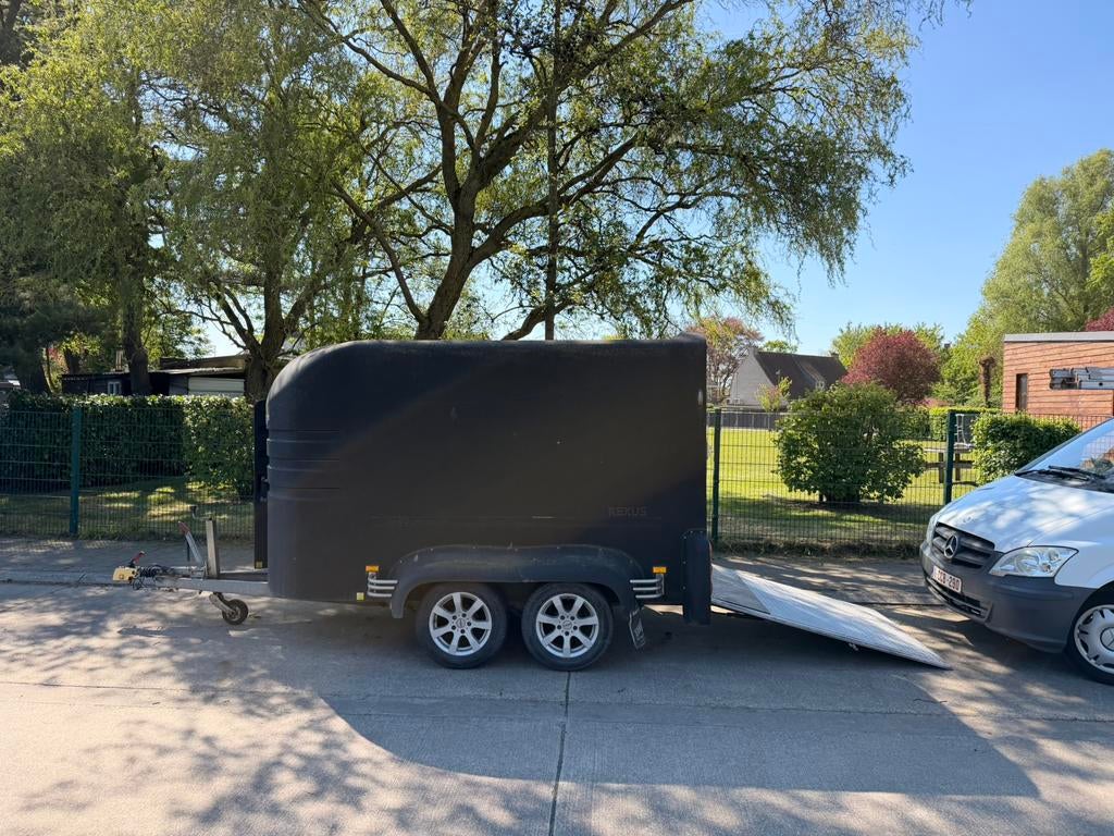 Gesloten trailer Humbaur Rexus, Ophalen, Gebruikt