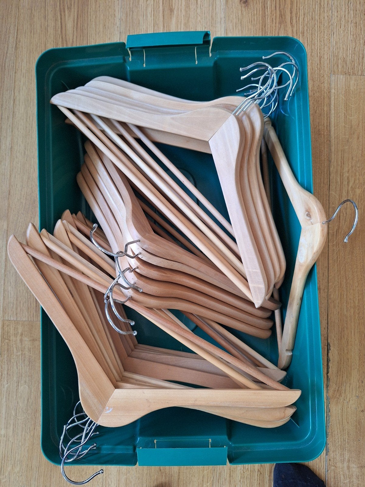 Groot pakket luxe houten kapstokken (26 stu, Ophalen, Zo goed als nieuw, Hout, Kinderen en Volwassenen