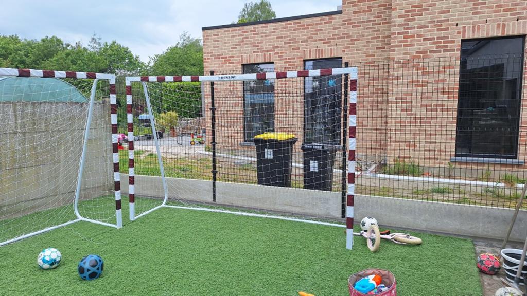But de football dans le jardin, Taille L, Enlèvement, Comme neuf, Set