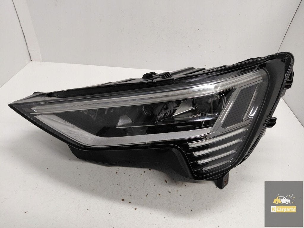 4KE.941.035.D, Jantes de phares Audi E-Tron 4KE Matrix D en, Autos : Pièces & Accessoires, AUDI AG, Auto-Union-Strasse 1
85045  Ingolstadt, DE