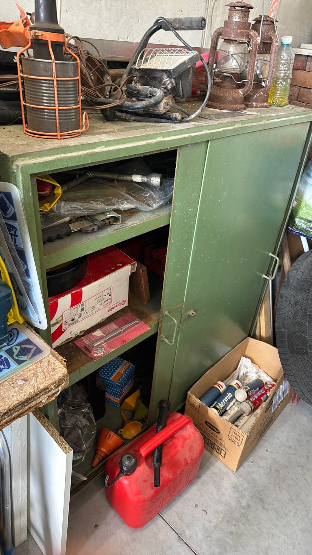 Leuke ijzeren kast vintage, Huis en Inrichting, Kasten | Roldeurkasten en Archiefkasten, Ophalen, Gebruikt, Metaal