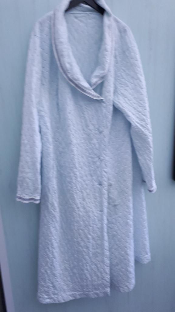 Kamerjas badjas van oksel tot oksel 52 a 53 cm, Kleding | Dames, Homewear, Ophalen