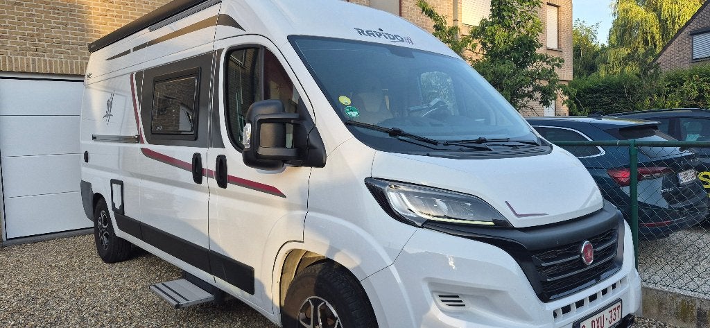 Autobus et camping-car, Réfrigérateur, Toilette à cassette, Fiat, Diesel