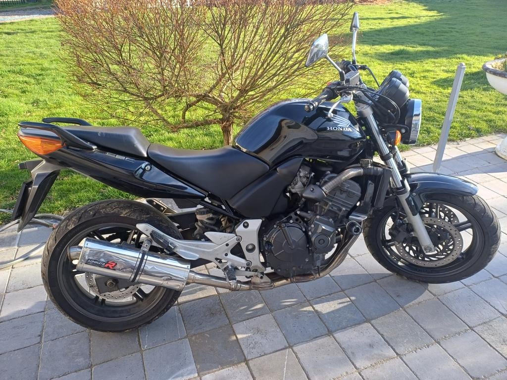 Moto Honda CBF, 600 cm³, Plus de 35 kW, Neuf, 4 cylindres