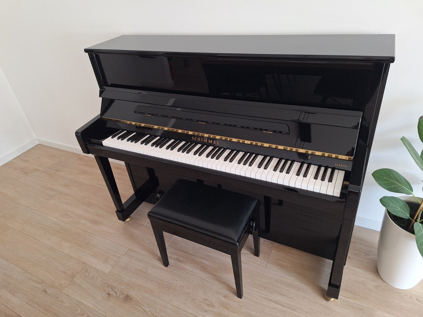 zeer mooie piano Schimmel classic 116 tradition, Ophalen, Zwart, Zo goed als nieuw, Piano