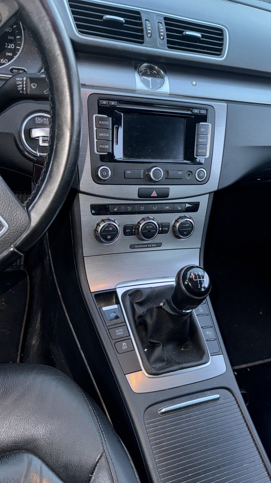 Passat 2014 1.6 tdi 261000km, Autos, Cuir, Boîte manuelle, Noir, 5 portes