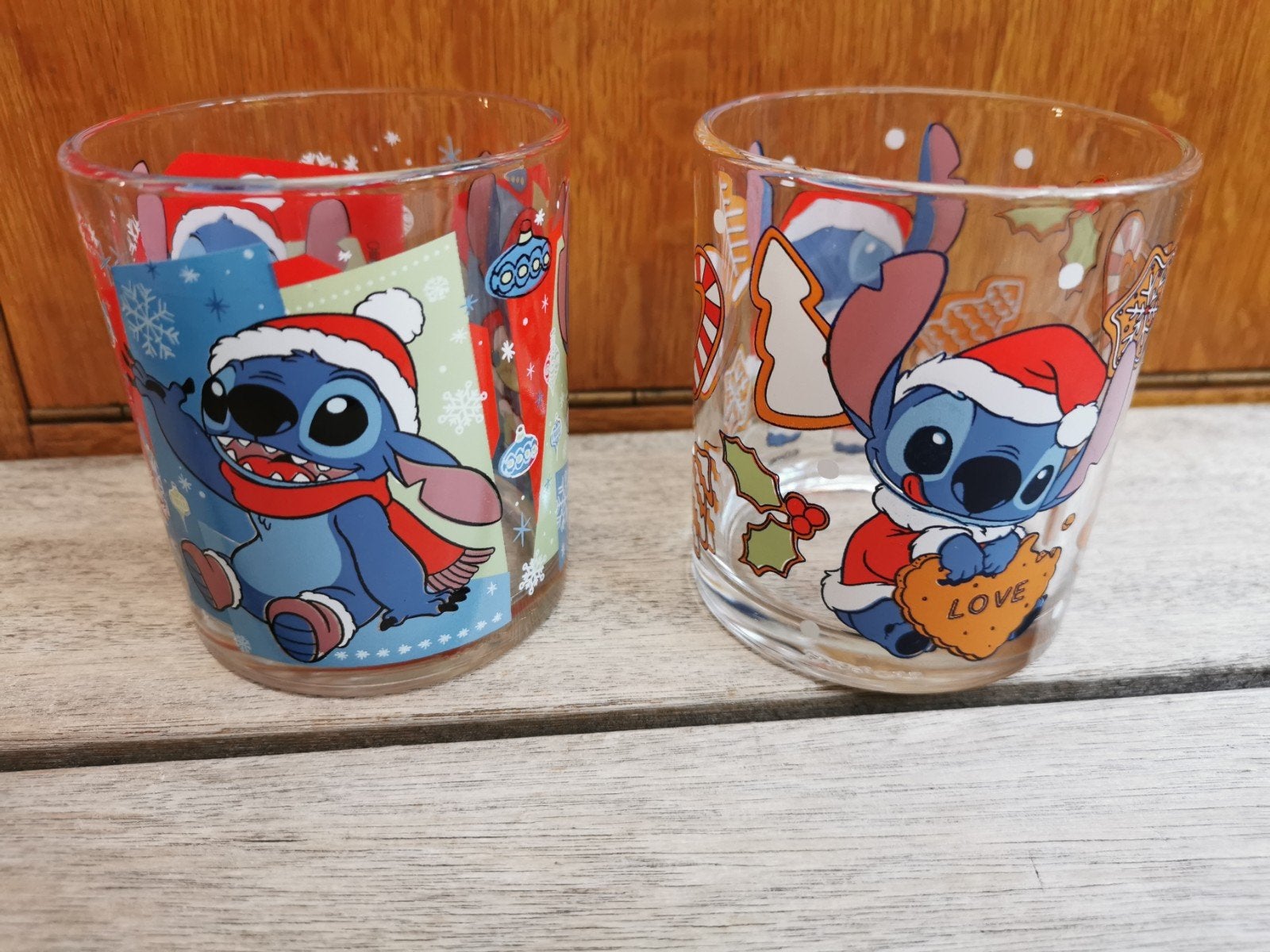 Disney Stitch kerstglazen zo goed als nieuw kerst, Verzamelen, Ophalen of Verzenden, Zo goed als nieuw, Frisdrankglas