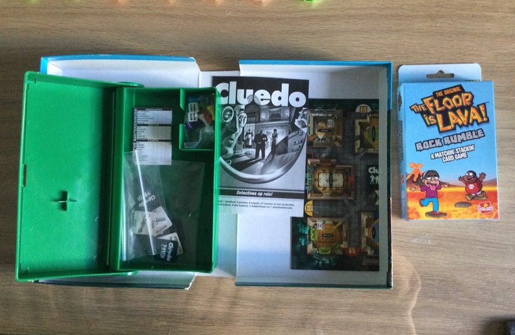 Cluedo en The floor is lava. Gezelschapsspellen., Hobby en Vrije tijd, Ophalen, Nieuw, Parker
