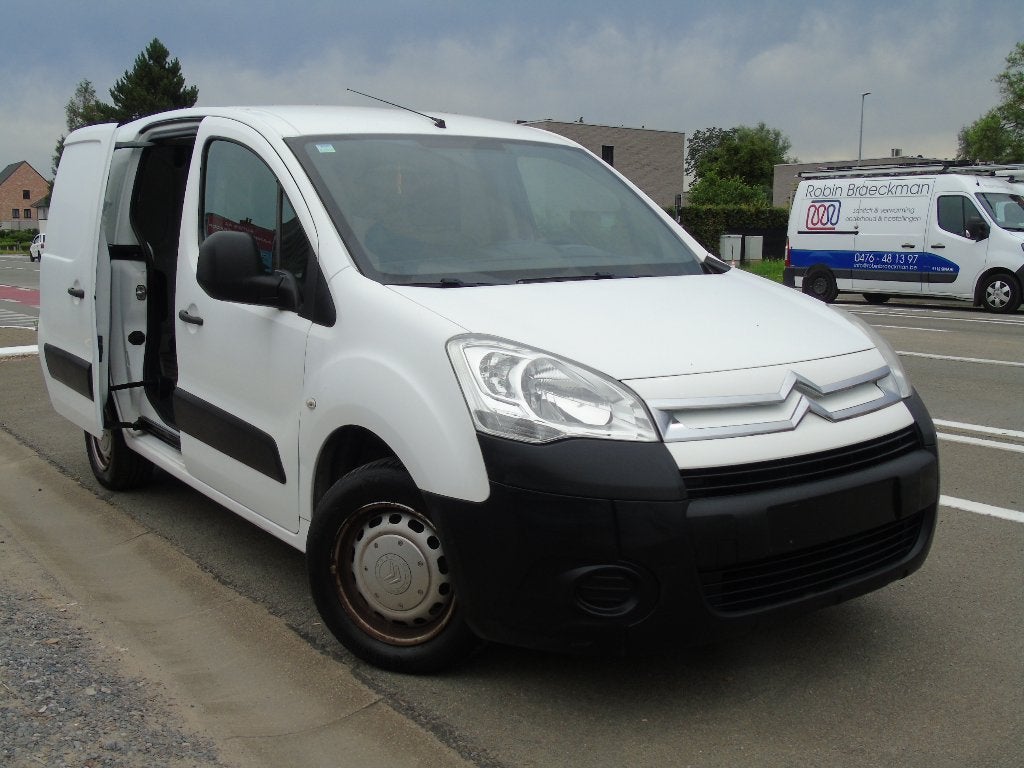 Citroen Berlingo Maxi 1.6 HDI *Lichte vracht *2011 *Verlengd, Dealer onderhouden, Stof, Zwart, Wit