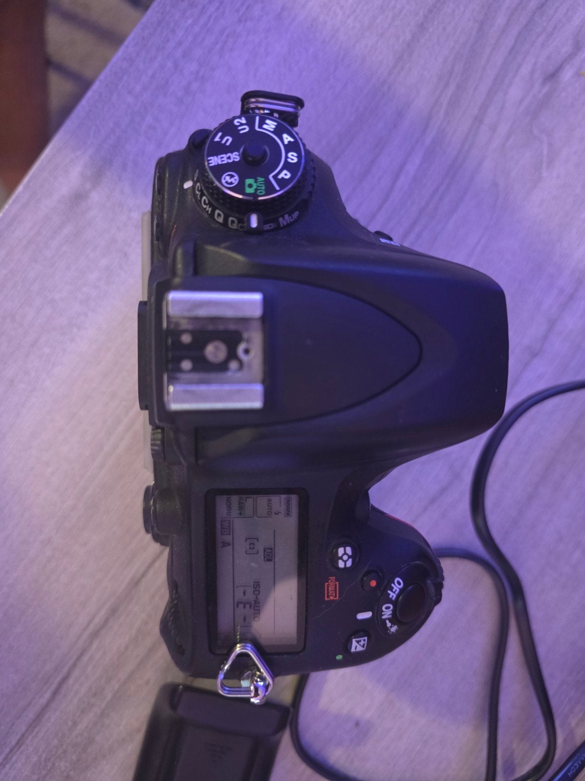 Nikon D610 — Full-frame + oplader, batterij en tas, Ophalen of Verzenden, Accu, Nikon