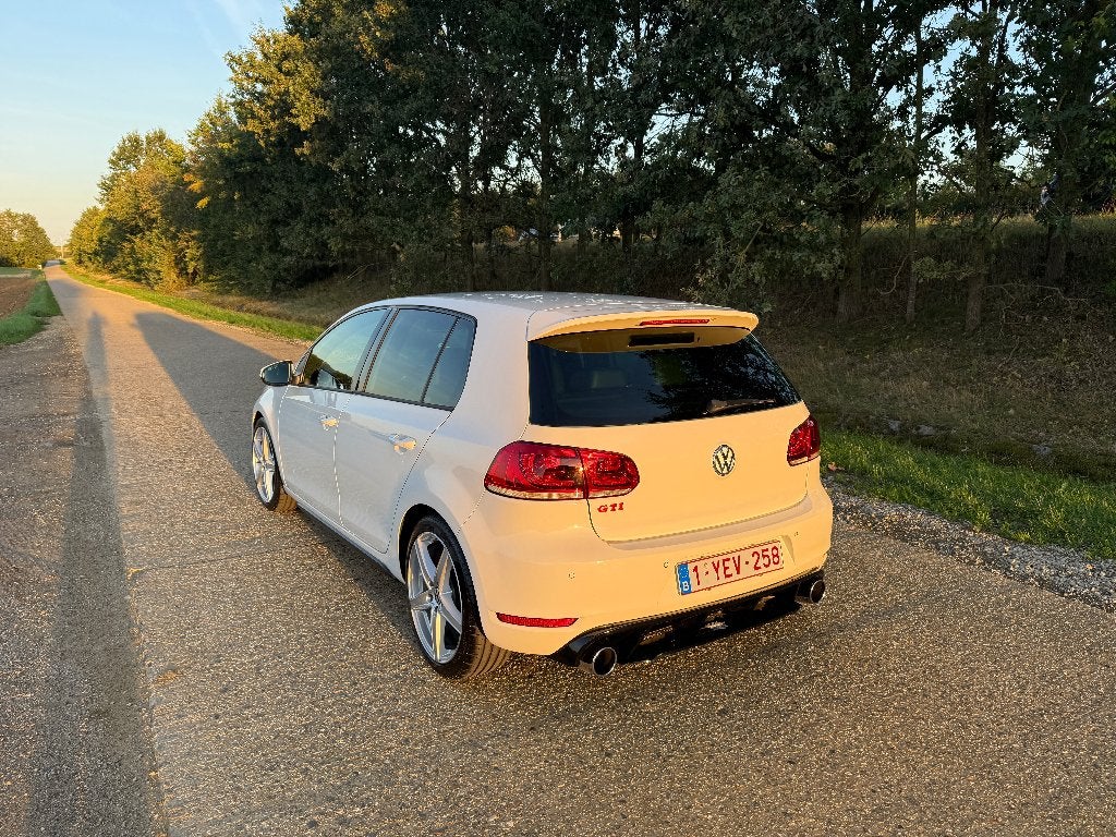 Volkswagen Golf 6 GTI DSG / DCC /Keyless / Dynaudio, Autos, Cuir, Euro 5, Carnet d'entretien, Noir
