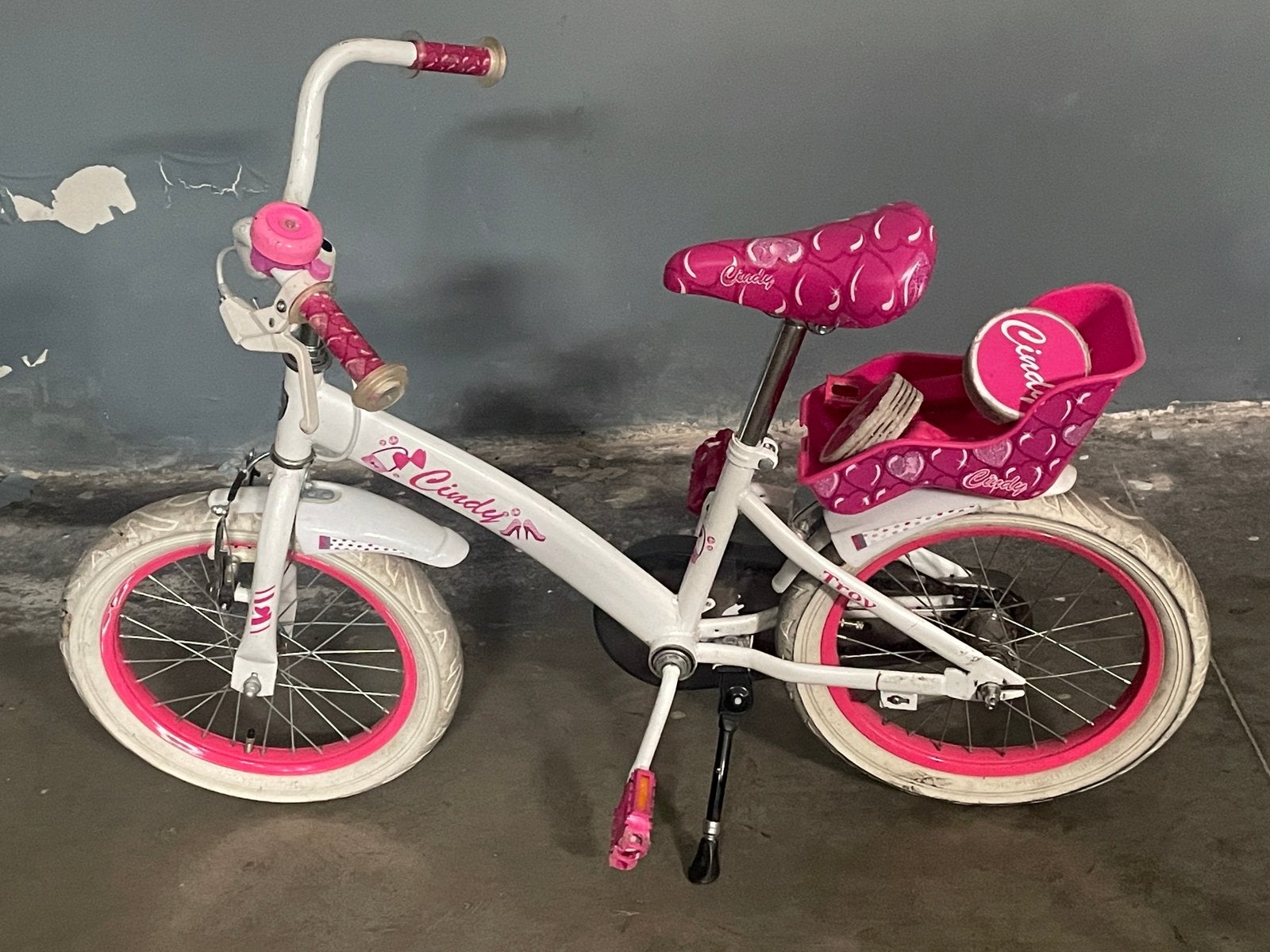 Kinderfiets voor kinderen van 3 tot 6 jaar met zijwieltjes., Ophalen, Zo goed als nieuw, Zijwieltjes
