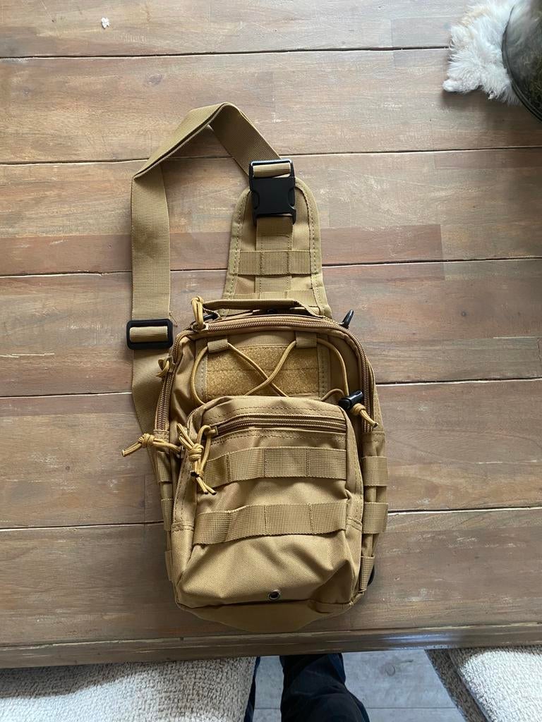Kleine leger tas, Ophalen, Zo goed als nieuw