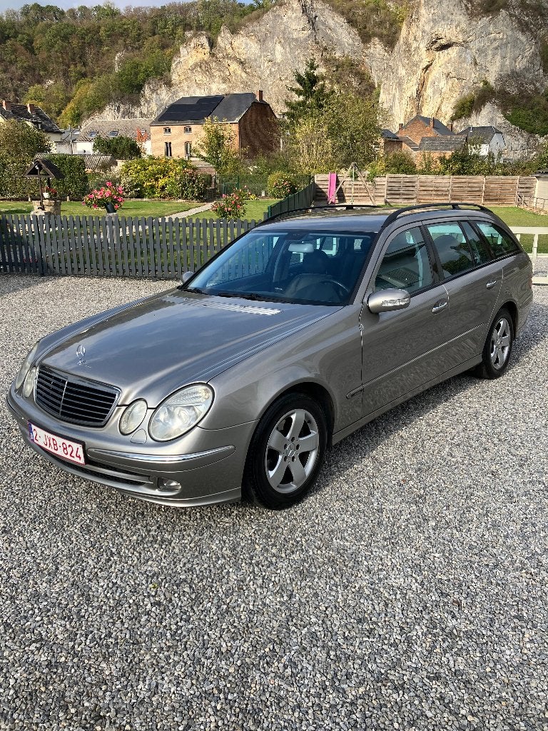 MERCEDES-BENZ E 220 CDI BREAK AVANGARDE 2005 1ER PROP, Achterwielaandrijving, https://public.car-pass.be/vhr/90b23f55-aede-4e47-99a0-959735eb22e9