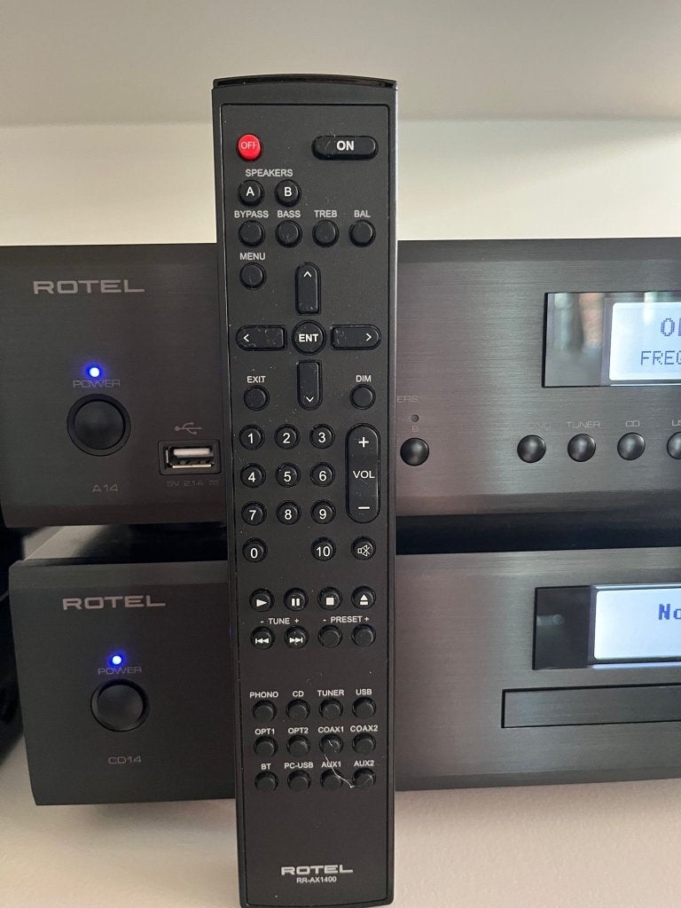 Stereo versterker en CD speler Rotel, Losse componenten, Zo goed als nieuw, Cd-speler, Ophalen
