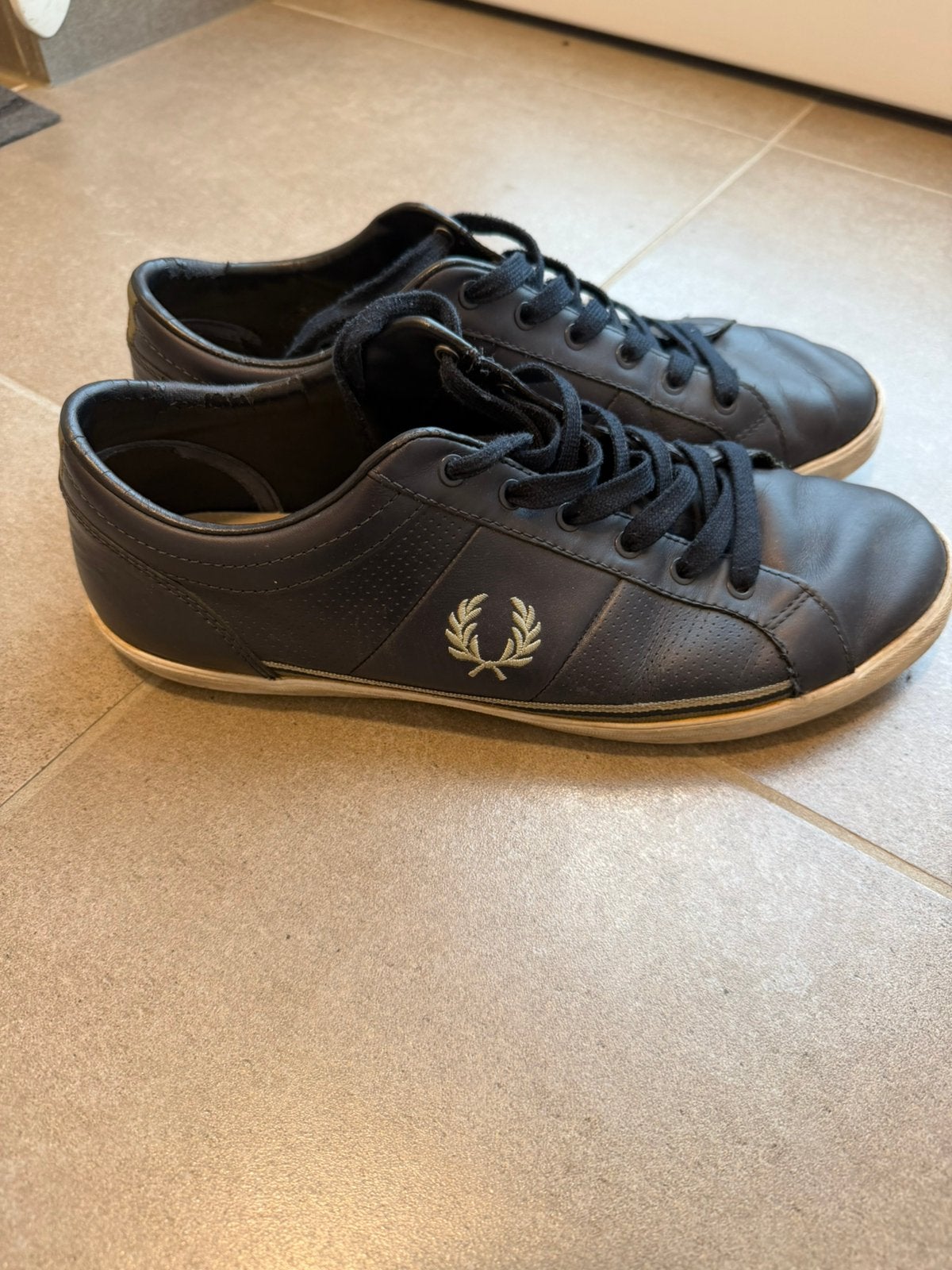 Fred Perry schoenen maat 45 gebruikte staat, Ophalen of Verzenden, Gedragen, Blauw