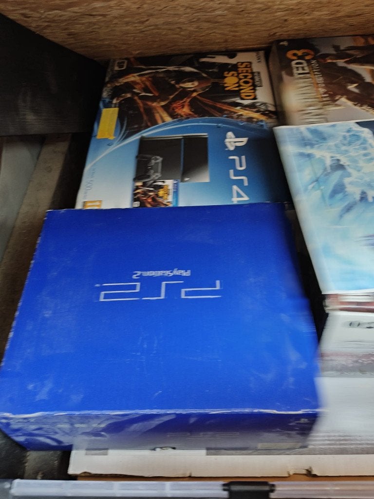 PS4 inFAMOUS Second Son bundle boxed + Games, Consoles de jeu & Jeux vidéo, Jeux | Sony PlayStation 4, Utilisé, Enlèvement