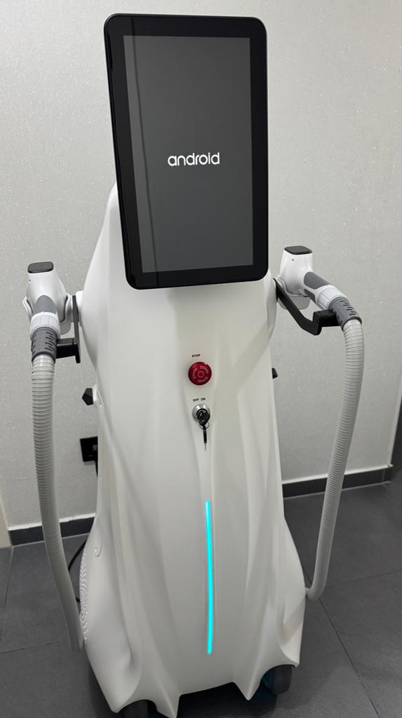 DIOLASHeer ICE 4 Wavelength Diode Laser Machine, Elektronische apparatuur, Ophalen, Zo goed als nieuw