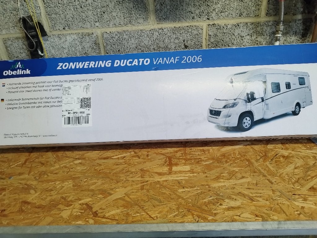 Zonnenwering Fiat Ducato vanaf 2006, Caravans en Kamperen, Ophalen, Zo goed als nieuw