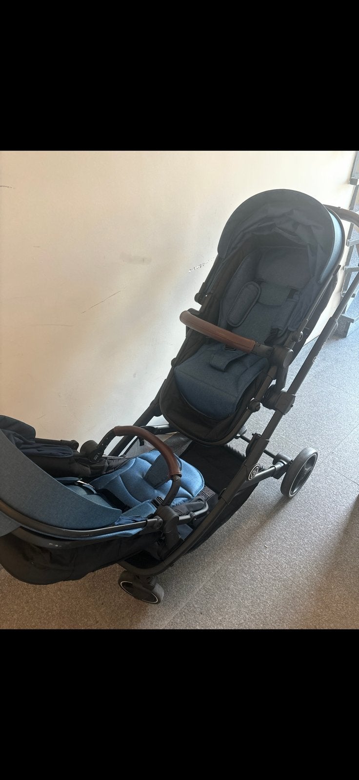Tweeling buggy met 2 maxi cose, Kinderen en Baby's, Ophalen of Verzenden, Zo goed als nieuw