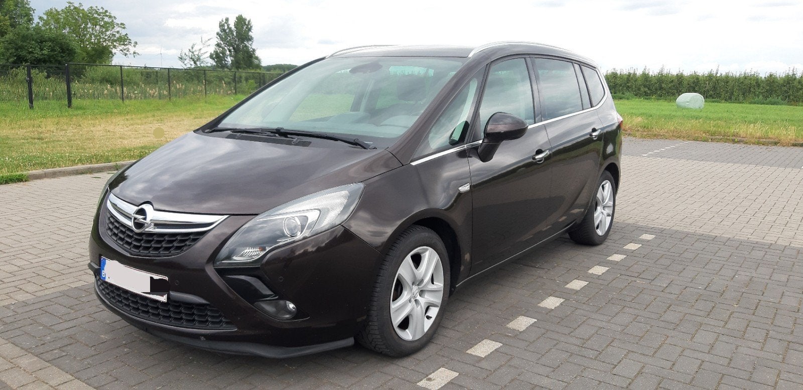 Opel Zafira Tourer à l'export !, Autos, Euro 5, Achat, 1816 kg, 5 portes