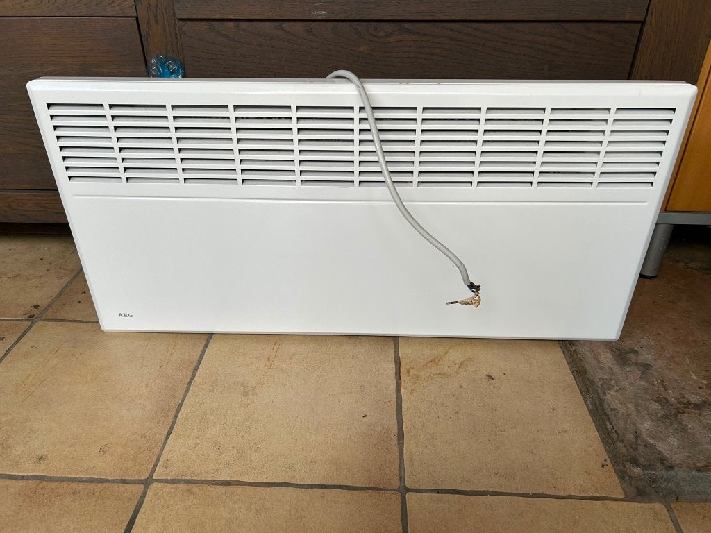 Wandconvector  AEG, Doe-het-zelf en Bouw, Verwarming en Radiatoren, Ophalen, Zo goed als nieuw, 60 tot 150 cm, 30 tot 80 cm