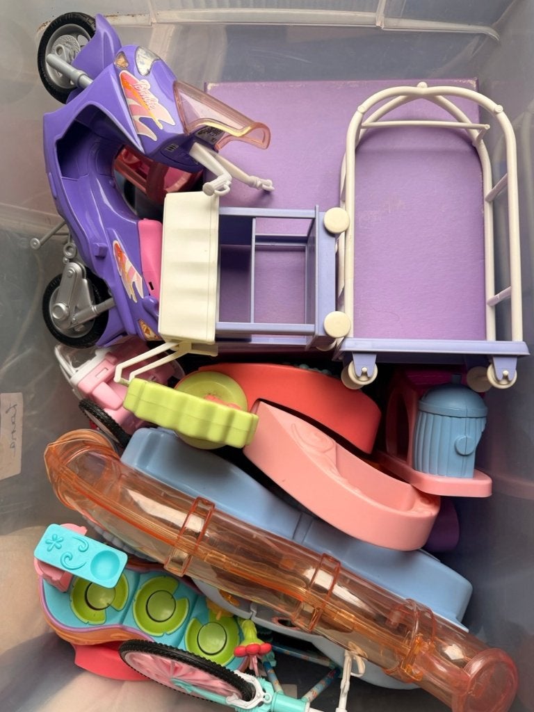 Barbie speelgoed: Scooter, Fiets, Glijbaan e.a., Ophalen, Gebruikt, Poppenhuis