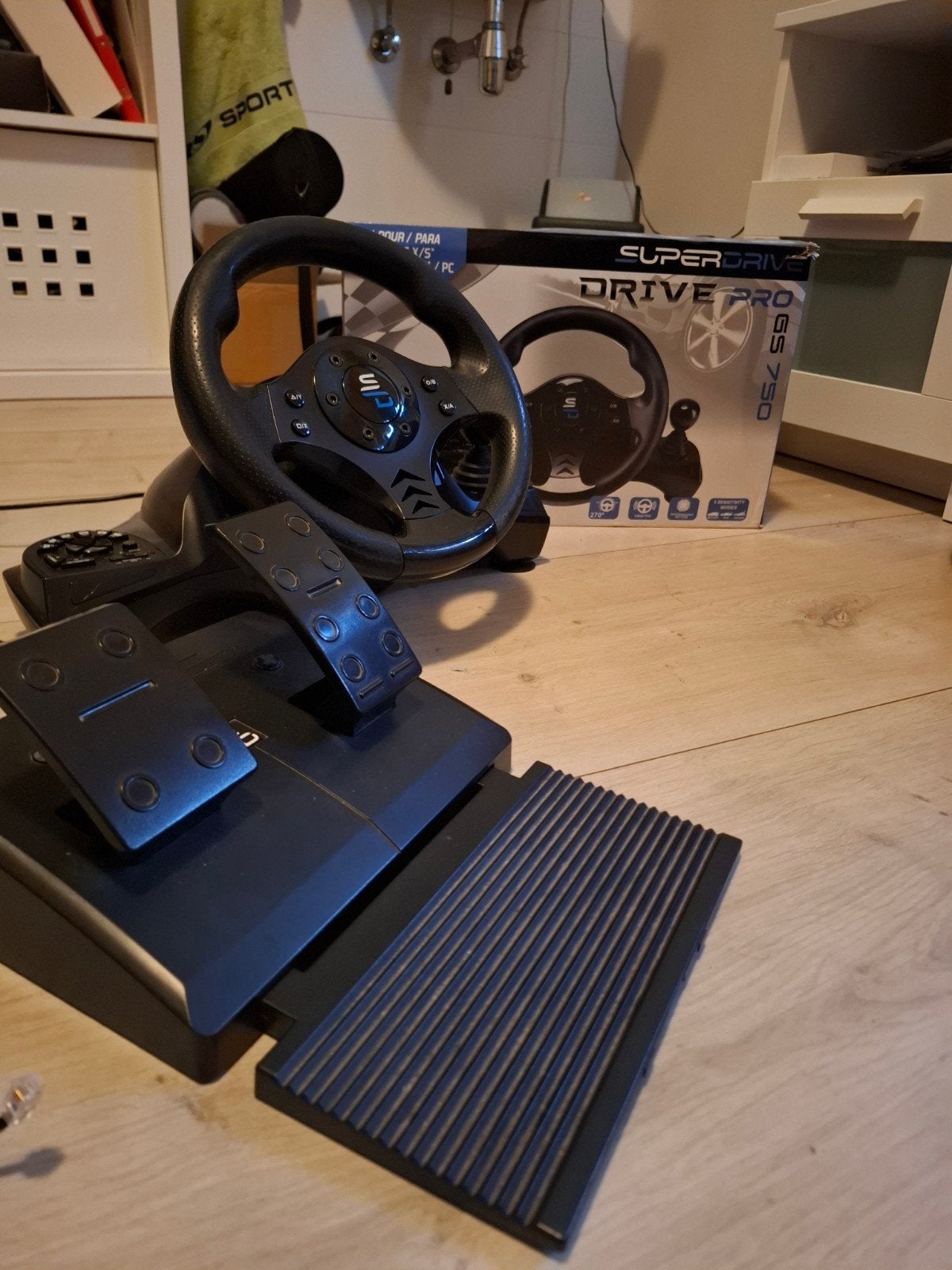 Stuur met pedalen voor beginners superdrive SA5156-NG, Ophalen of Verzenden, Gebruikt, Stuur of Pedalen, PlayStation 4