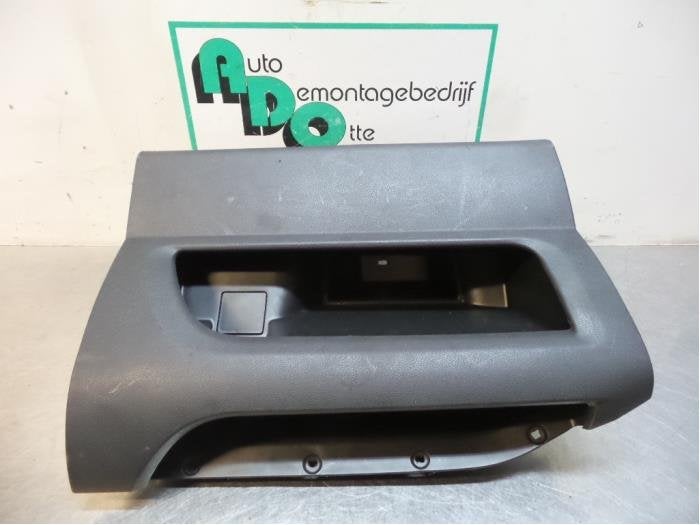 Dashboard deel van een Peugeot Partner (Partner 08-), Gebruikt, -, -, Ophalen of Verzenden